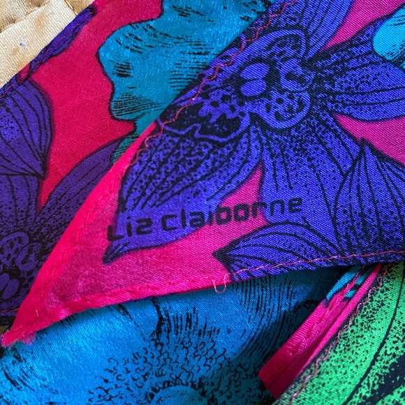 Vintage Liz Claiborne silk scarf - Picture 10 of 15